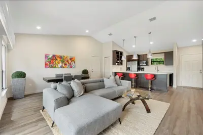 11863 Wimbledon Cir #542, Wellington: photo 1 of 24