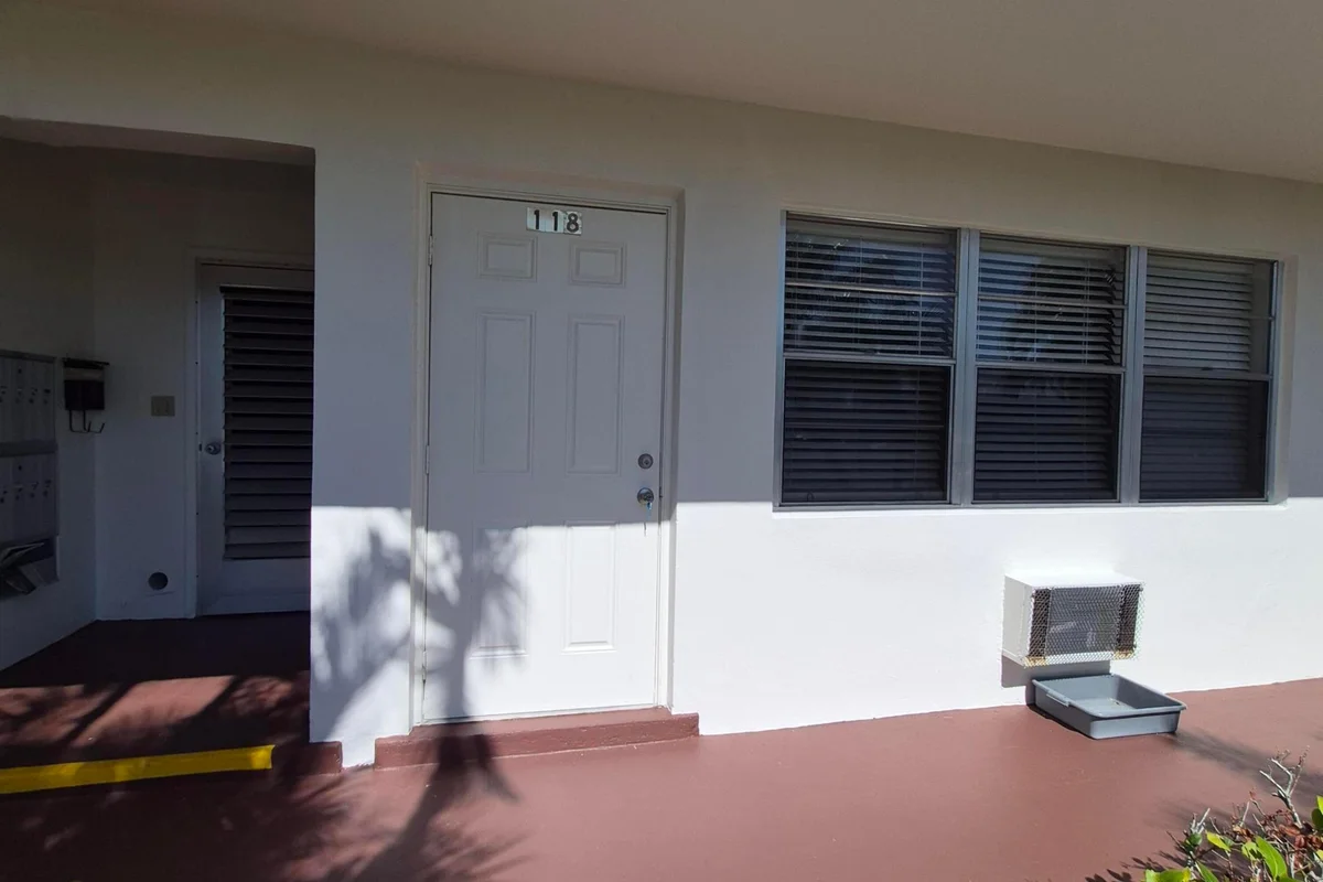 118 Kent H, West Palm Beach: photo 1 of 13