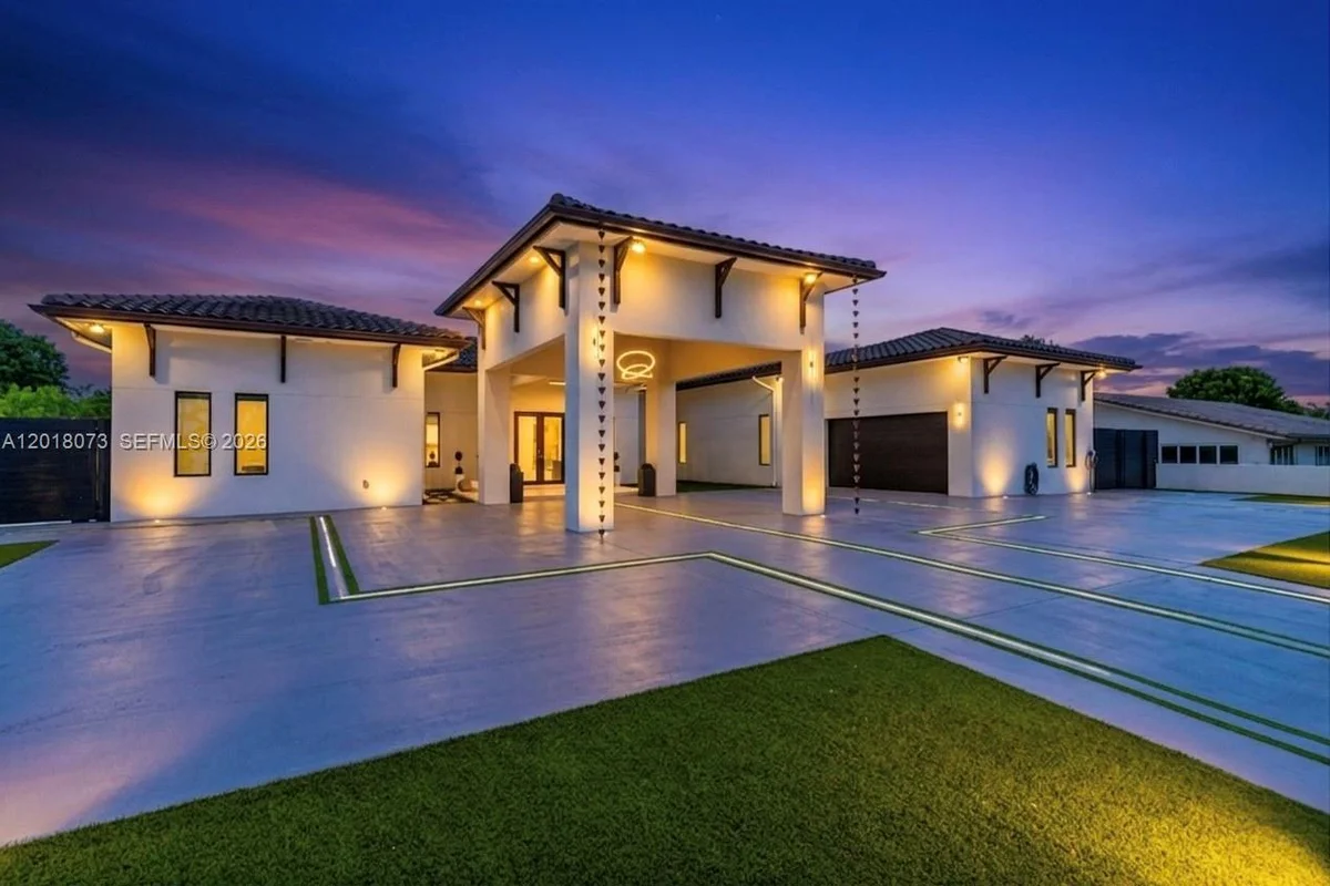 320 SW 125th Ave, Miami: photo 1 of 60