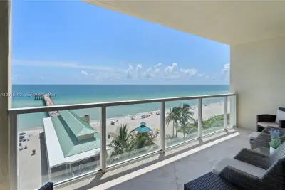 16699 Collins Ave #702, Sunny Isles Beach: photo 1 of 17