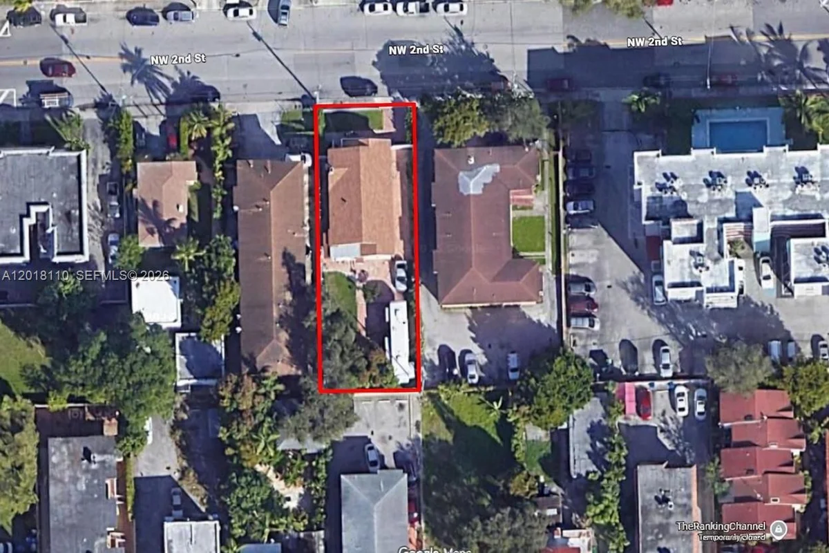 1442 NW 2nd St, Miami: photo 1 of 1