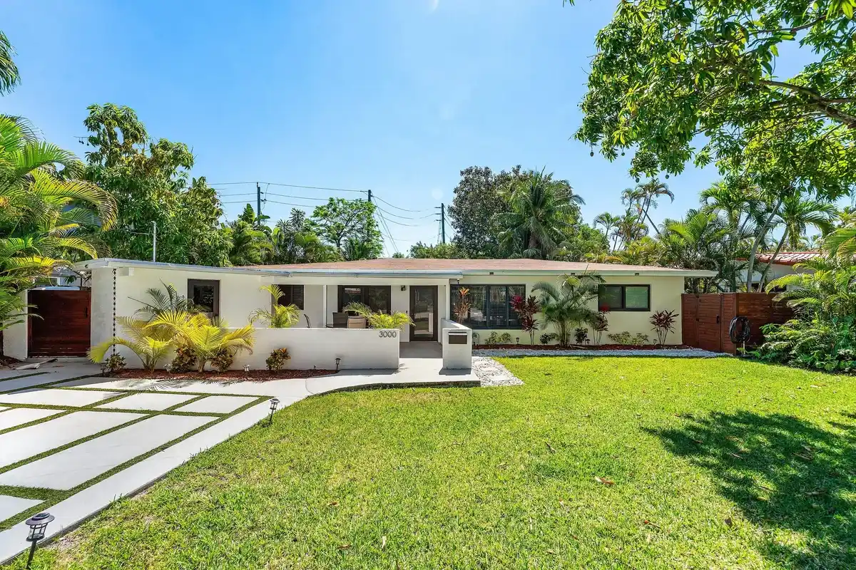 3000 NE 21st Ter, Fort Lauderdale: photo 1 of 49