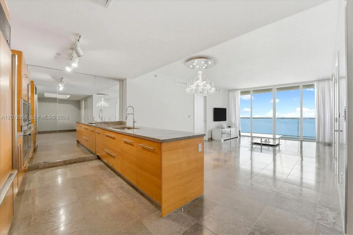 465 Brickell Ave #4805, Miami: photo 1 of 21