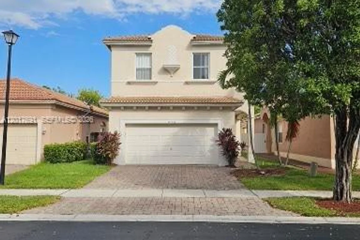 2160 NE 37th Rd, Homestead: photo 1 of 76