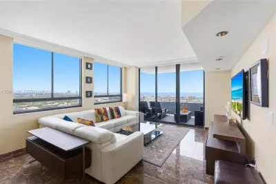 1330 West Ave #PH05, Miami Beach: photo 1 of 54