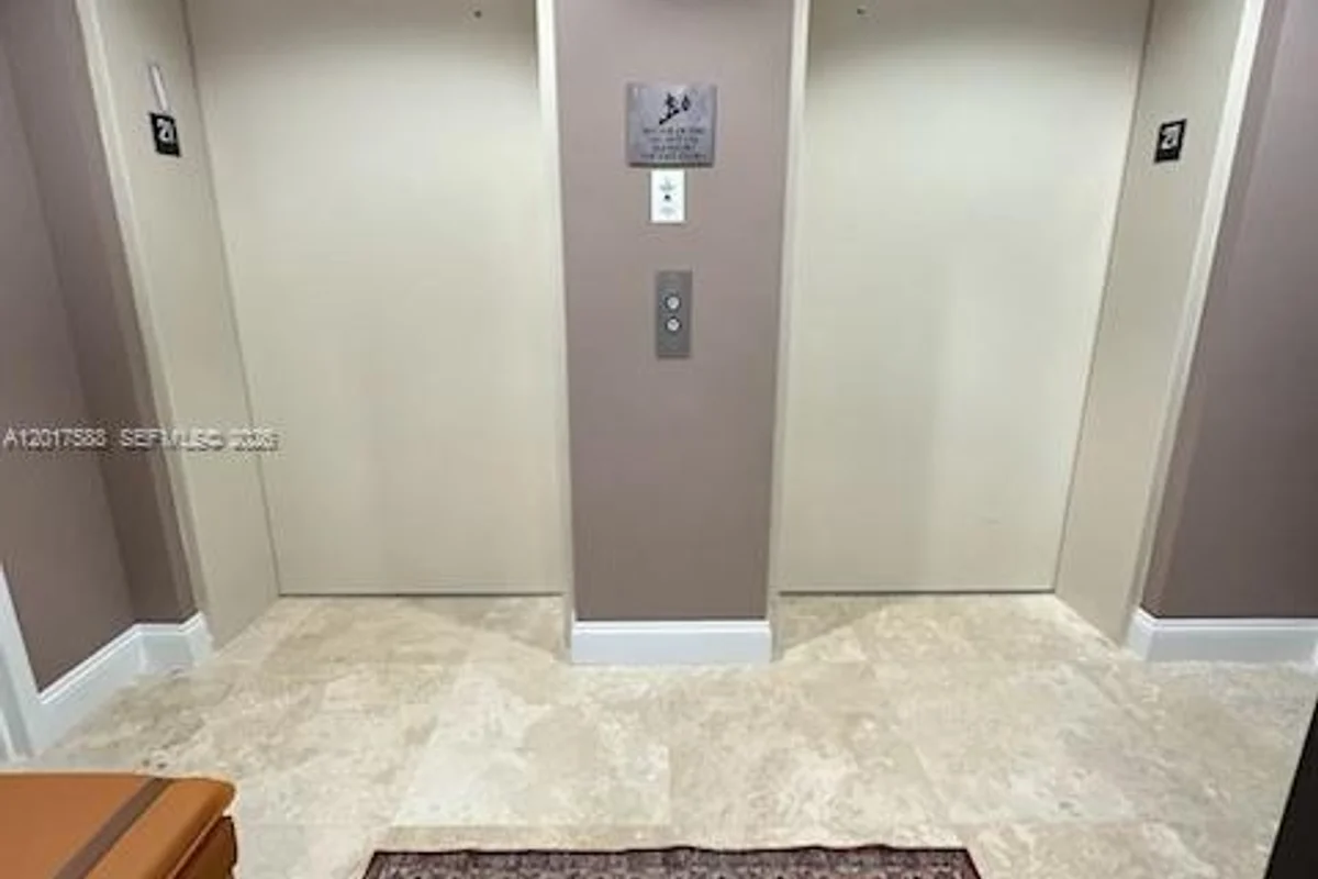 15811 Collins Ave #2102, Sunny Isles Beach: photo 1 of 15