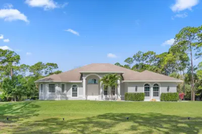 17038 N 61st Pl N, The Acreage: photo 1 of 101