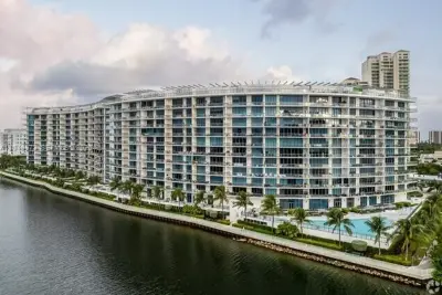 3250 NE 188th St #408, Aventura: photo 1 of 15
