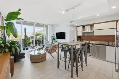 2100 Park Ave #302, Miami Beach: photo 1 of 25