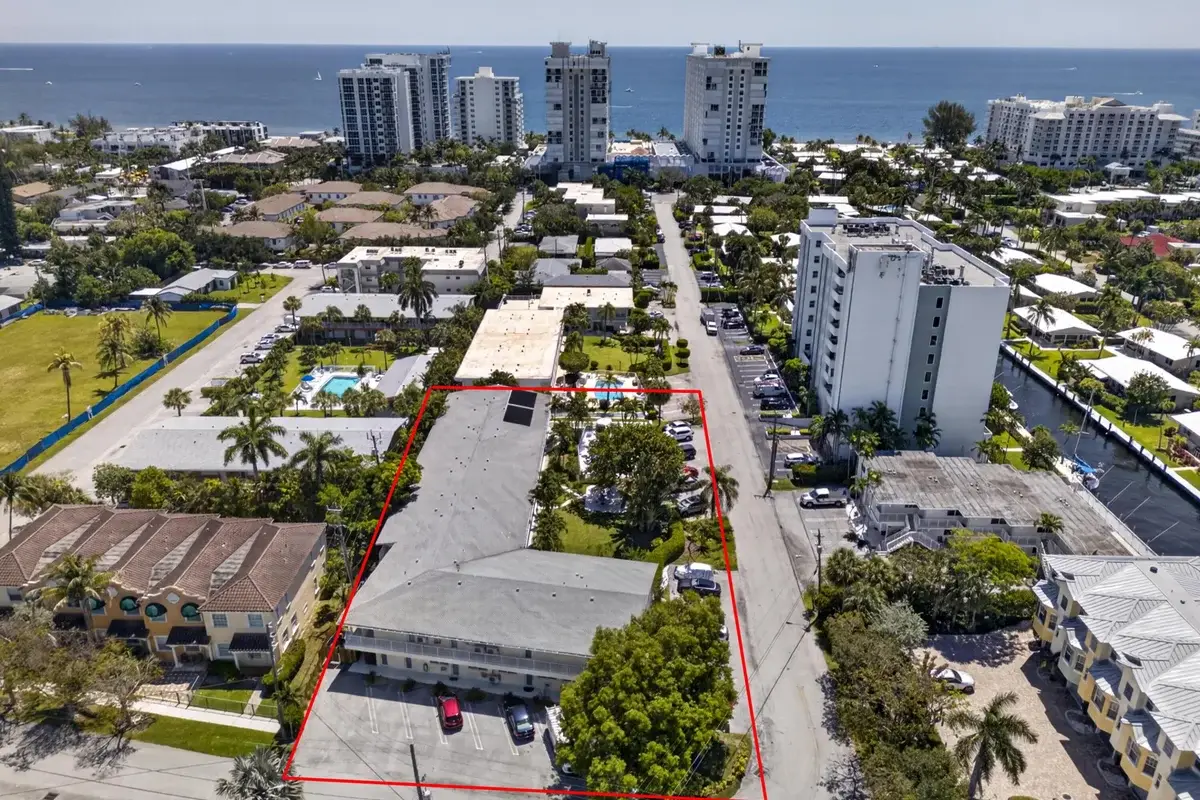 3201 SE 10th St #A11, Pompano Beach: photo 1 of 28