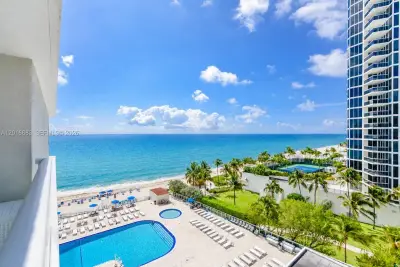 19201 Collins Ave #609, Sunny Isles Beach: photo 1 of 25