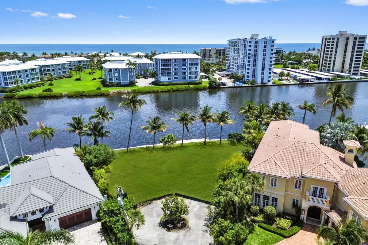 976 Banyan Dr, Delray Beach: photo 1 of 22