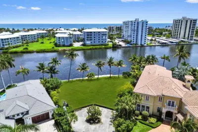 976 Banyan Dr, Delray Beach: photo 1 of 22