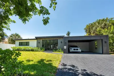 2308 SE 18 St, Fort Lauderdale: photo 1 of 30