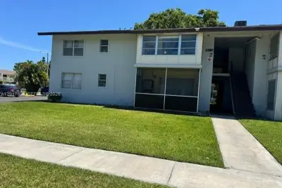 380 E Laurel Dr #4D, Margate: photo 1 of 15