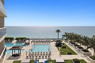 1800 S Ocean Dr #1005, Hallandale Beach: photo 1 of 32