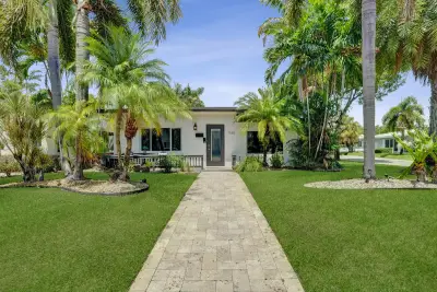 1145 NE 17th Way #1-2, Fort Lauderdale: photo 1 of 60