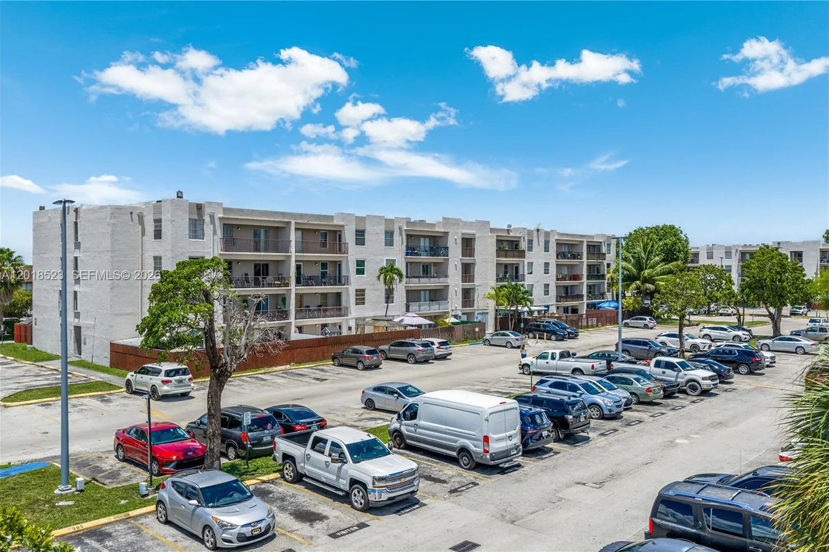 5775 W 20th Ave #404, Hialeah: photo 1 of 25