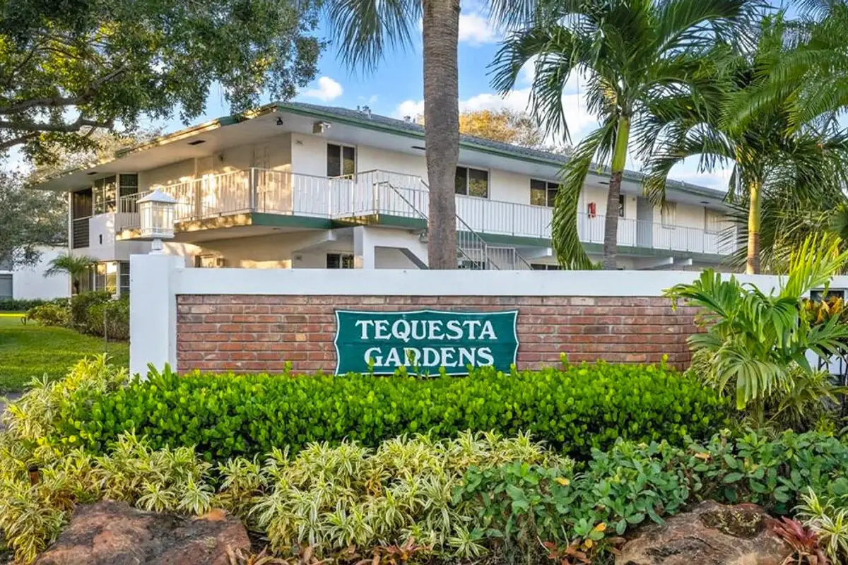 8 Garden St #106r, Tequesta: photo 1 of 1