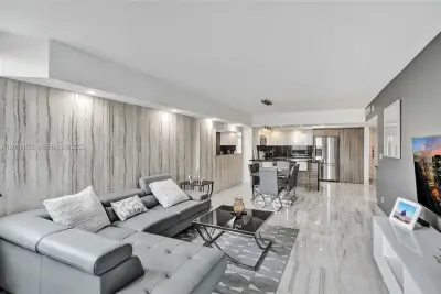 19370 Collins Ave #426, Sunny Isles Beach: photo 1 of 60