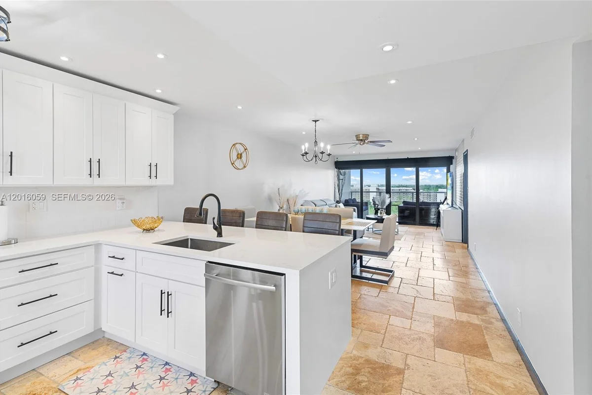 1401 N Riverside Dr #1406, Pompano Beach: photo 1 of 36