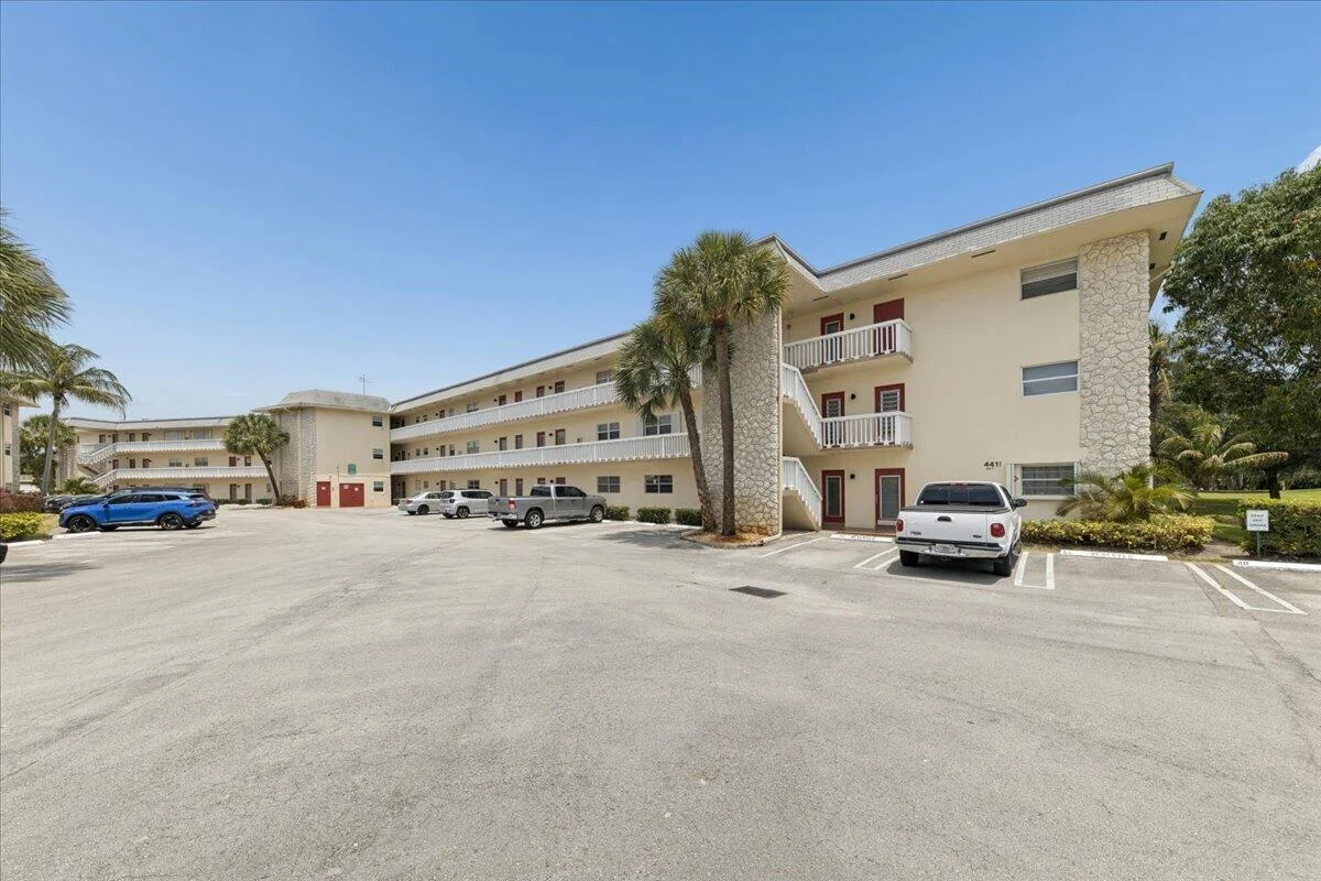 4411 NW 16th St #206, Lauderhill: photo 1 of 11