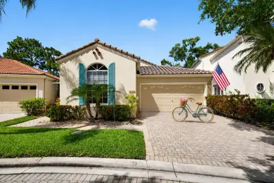 48 Via Del Corso, Palm Beach Gardens: photo 1 of 96