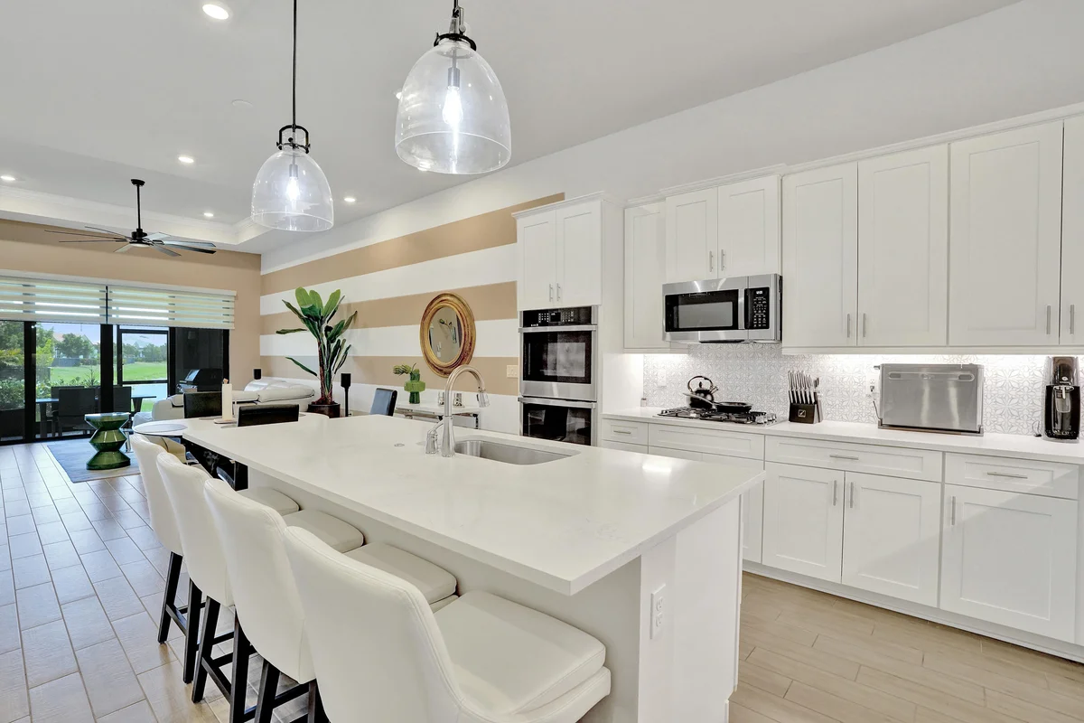 8334 W Blue Spring Dr, Parkland: photo 1 of 78