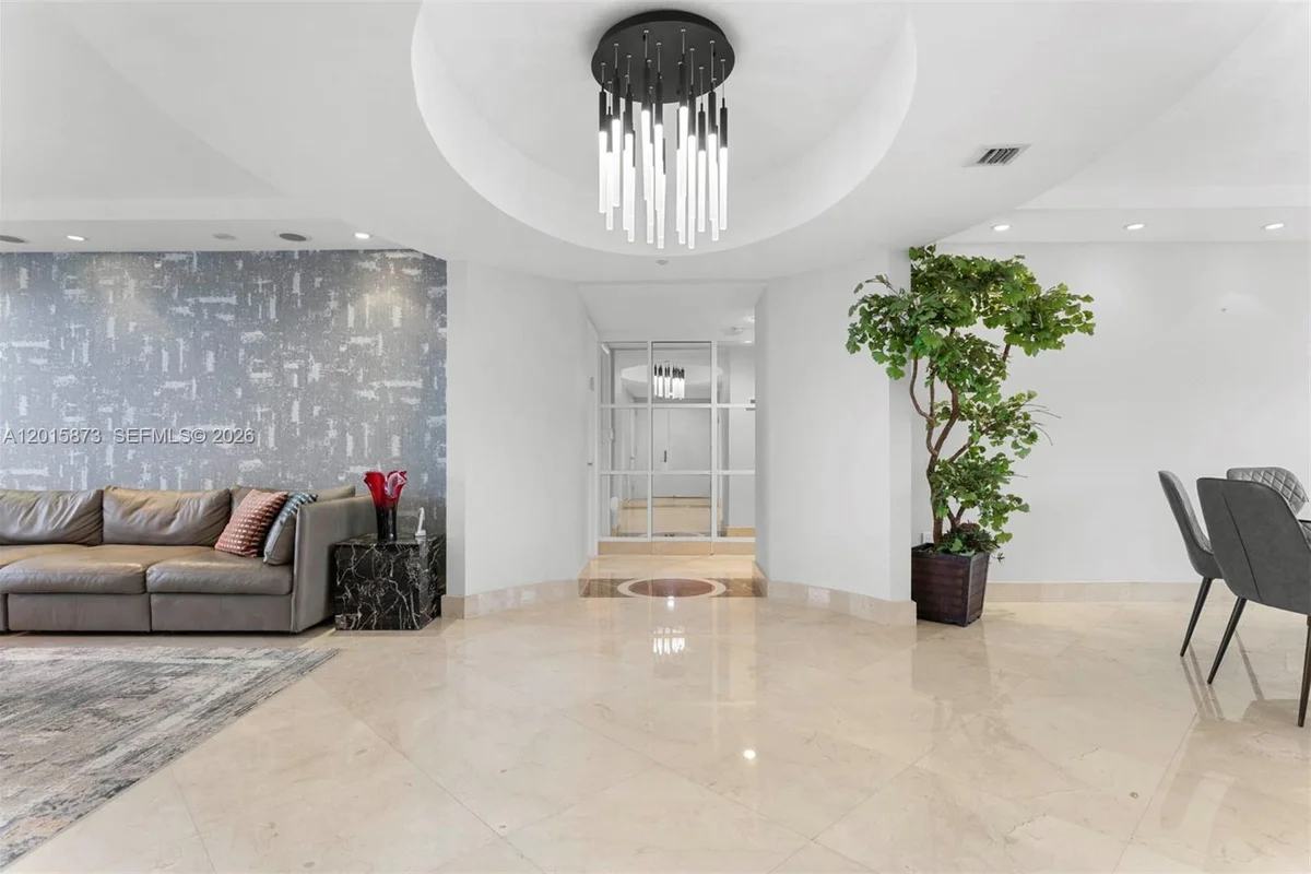 19111 Collins Ave #604, Sunny Isles Beach: photo 1 of 33