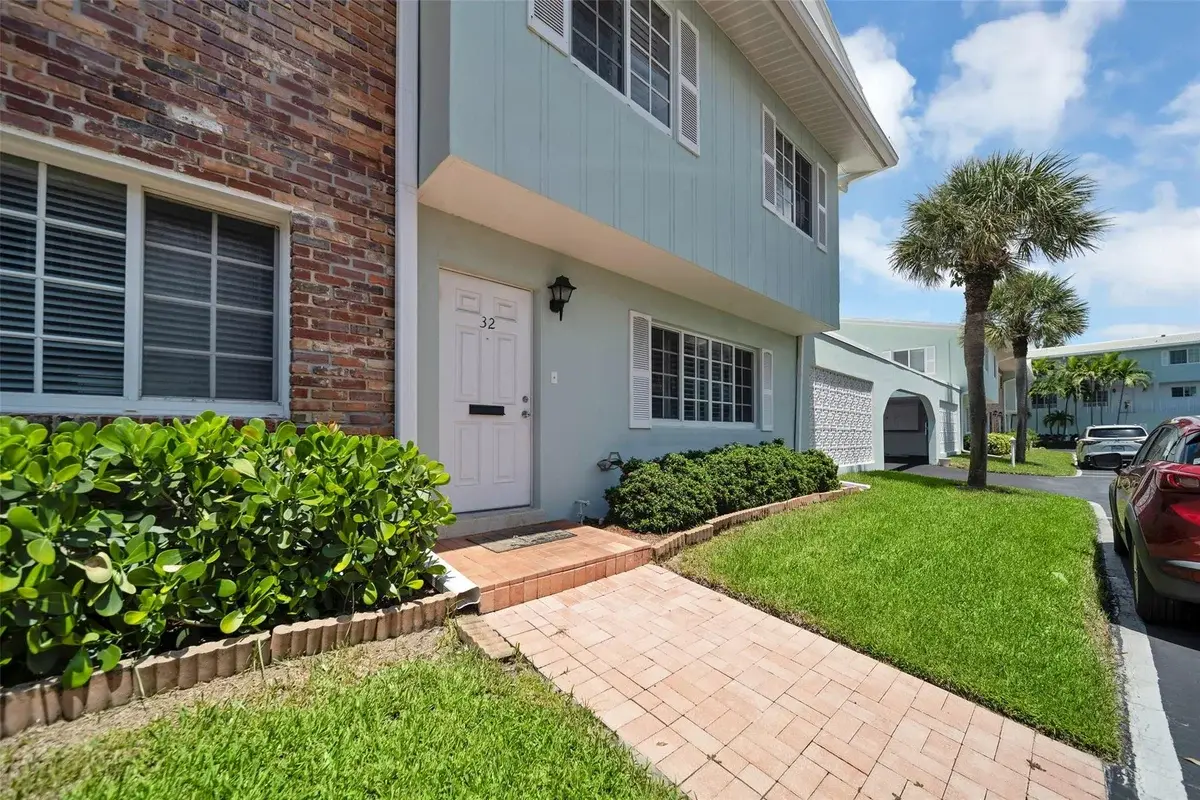 5400 N Ocean Blvd #32, Lauderdale-by-the-Sea: photo 1 of 31