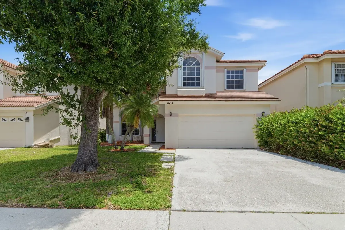7634 Trenton Dr, Lake Worth: photo 1 of 36