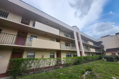 3470 Foxcroft Rd #207, Miramar: photo 1 of 20