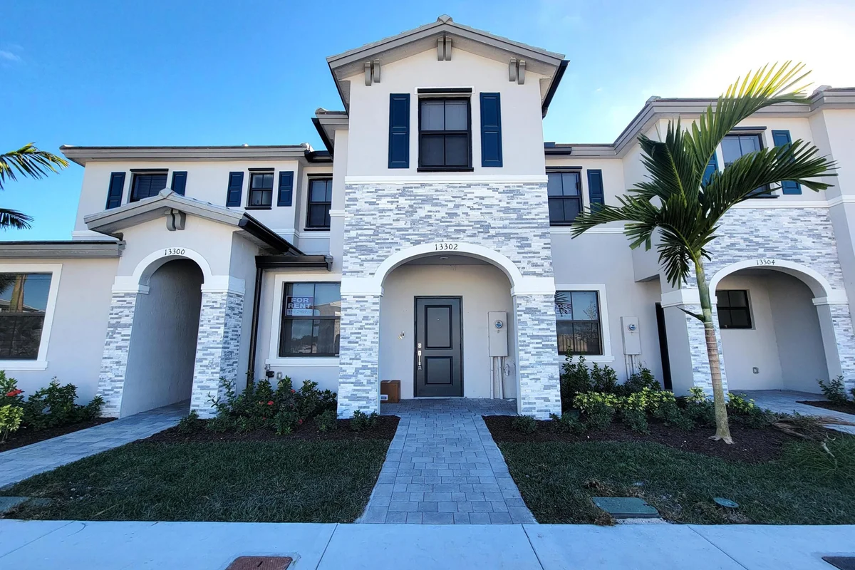 13302 SW 286th St, Homestead: photo 1 of 24