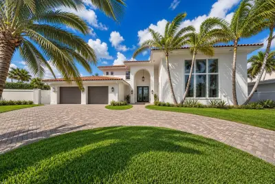 3341 NE 170th St, North Miami Beach: photo 1 of 58