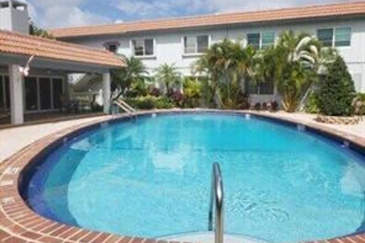 659 W Oakland Park Blvd #204-c, Wilton Manors: photo 1 of 22