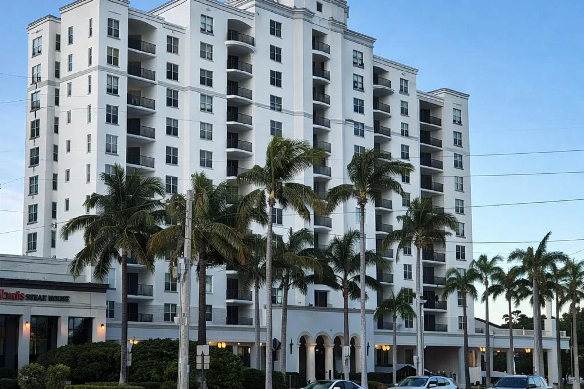 651 Okeechobee Blvd #706, West Palm Beach: photo 1 of 47