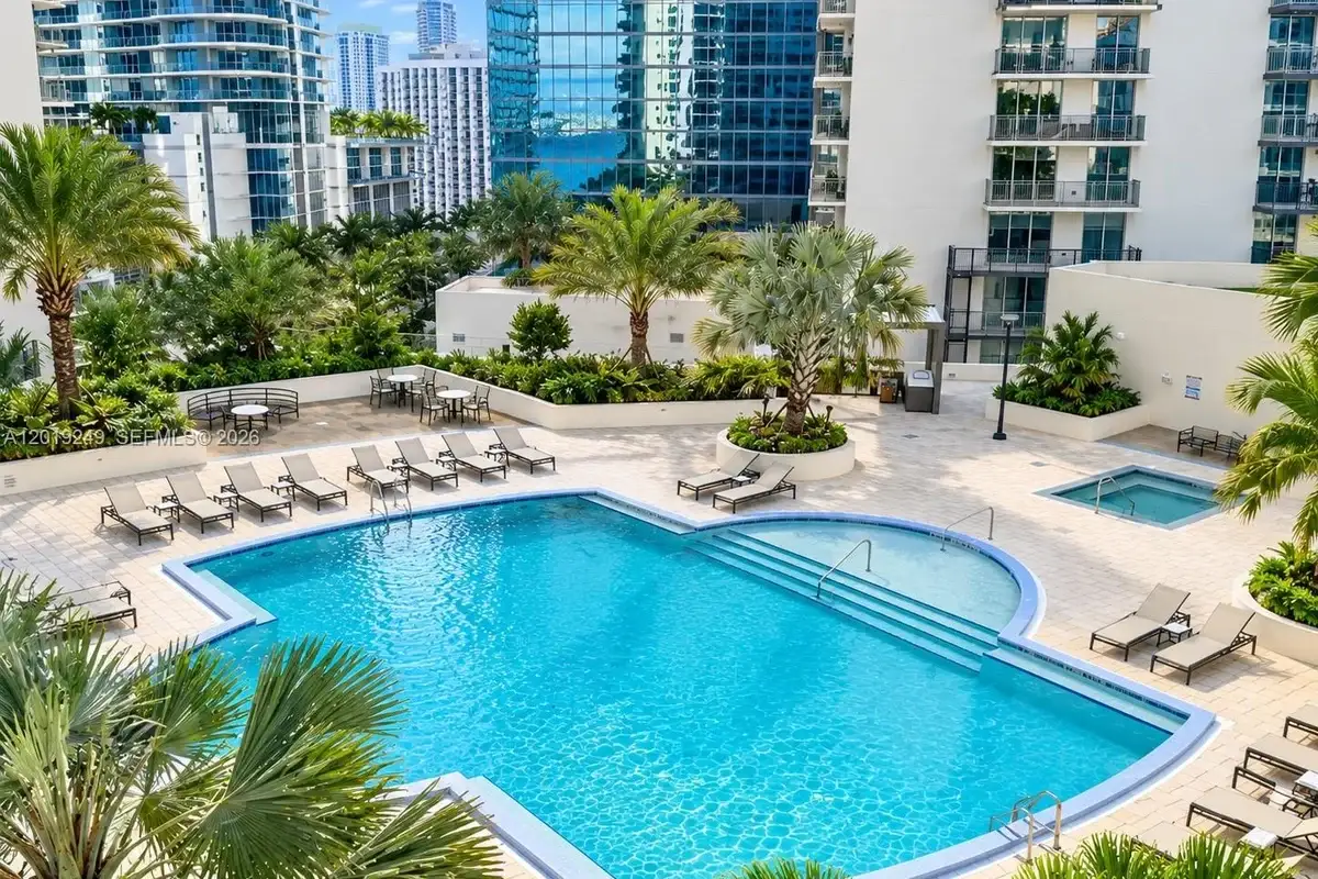 300 S Biscayne Blvd #2606, Miami: photo 1 of 19