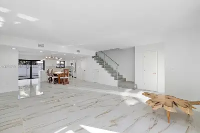 16449 NE 26th Ave #16, North Miami Beach: photo 1 of 41