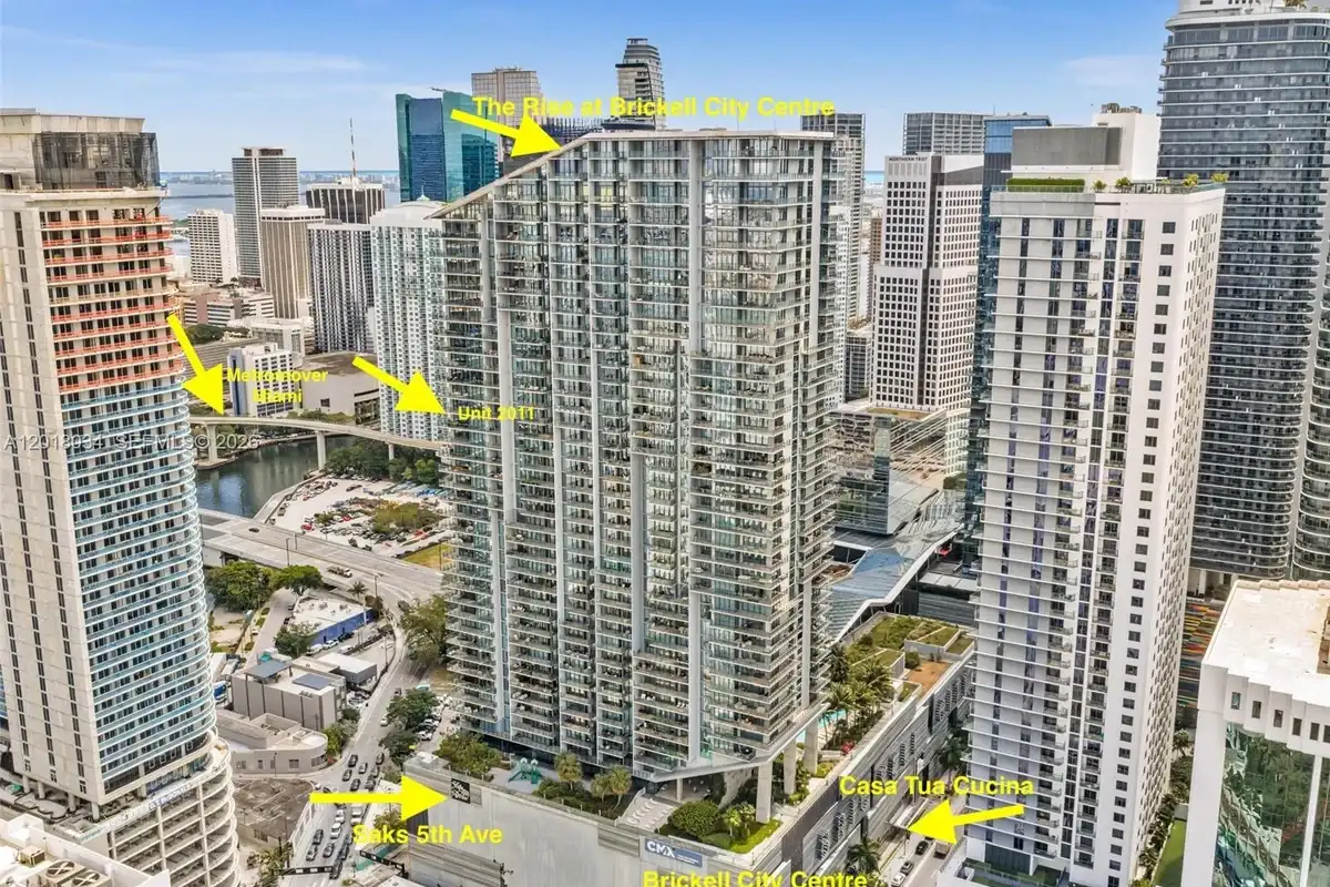 88 SW 7th St #2011, Miami: photo 1 of 55