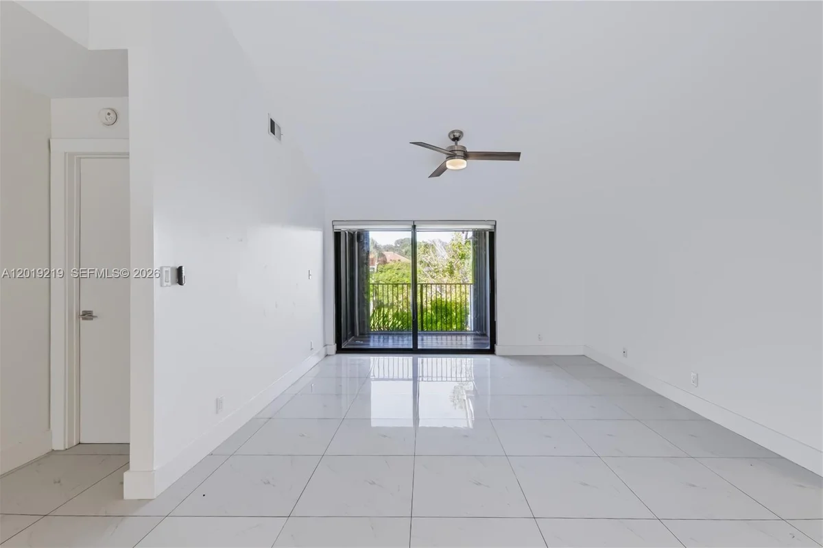 10121 W Sunrise Blvd #301, Plantation: photo 1 of 24