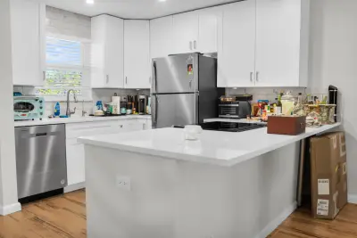 2202 NE 36th St #15, Lighthouse Point: photo 1 of 23