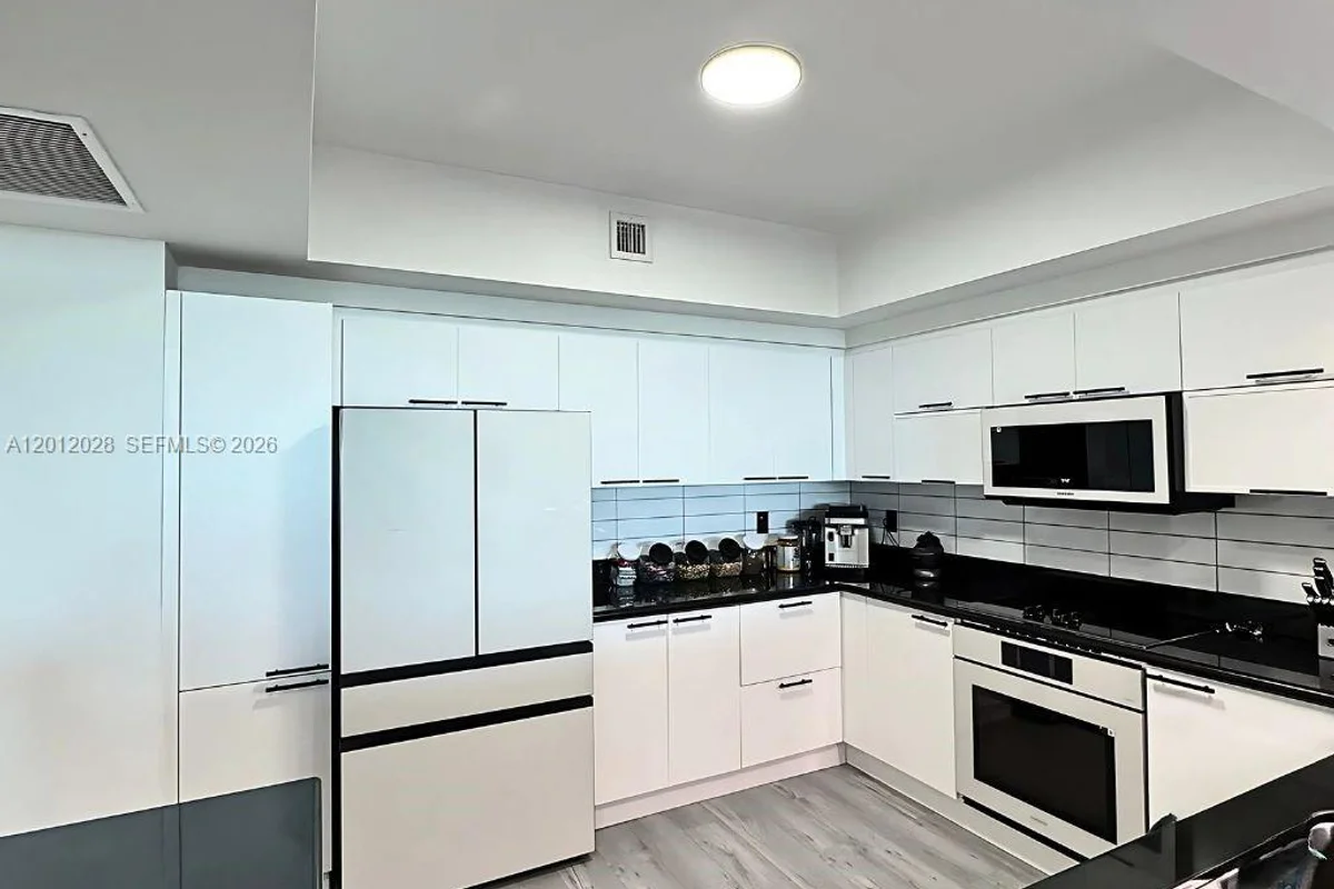 14951 Royal Oaks Ln #1708, North Miami: photo 1 of 14