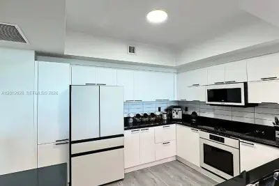 14951 Royal Oaks Ln #1708, North Miami: photo 1 of 14