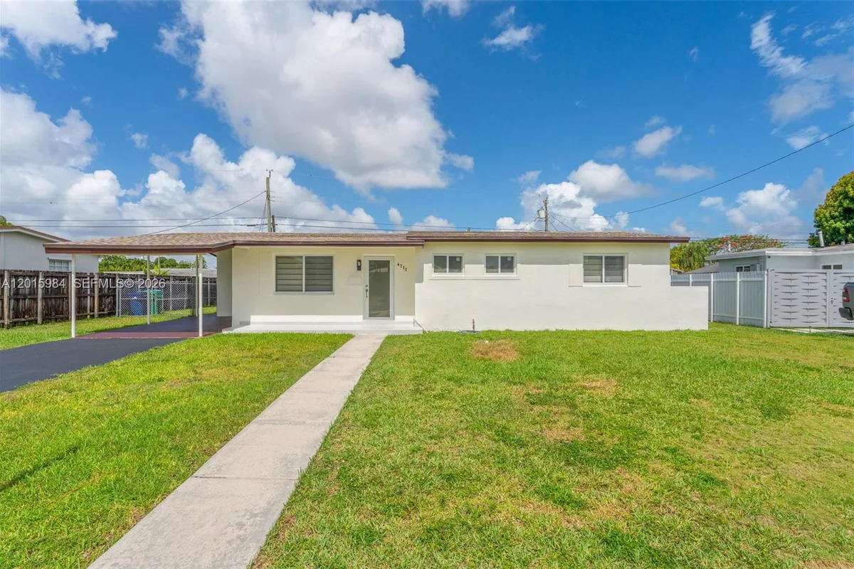 4211 SW 97th Pl, Miami: photo 1 of 38