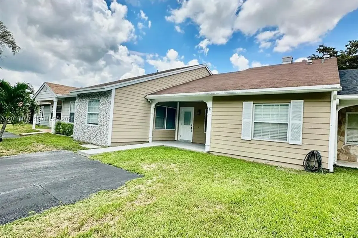 14530 SW 142nd Ct Cir, Miami: photo 1 of 26