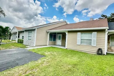 14530 SW 142nd Ct Cir, Miami: photo 1 of 26