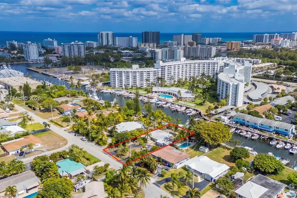 2740 NE 16th St, Pompano Beach: photo 1 of 1