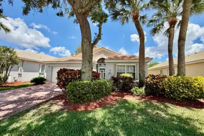 10921 Royal Caribbean Cir, Boynton Beach: photo 1 of 24