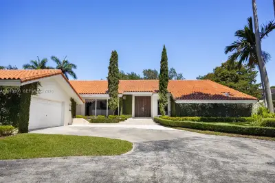 7230 Vistalmar St, Coral Gables: photo 1 of 35