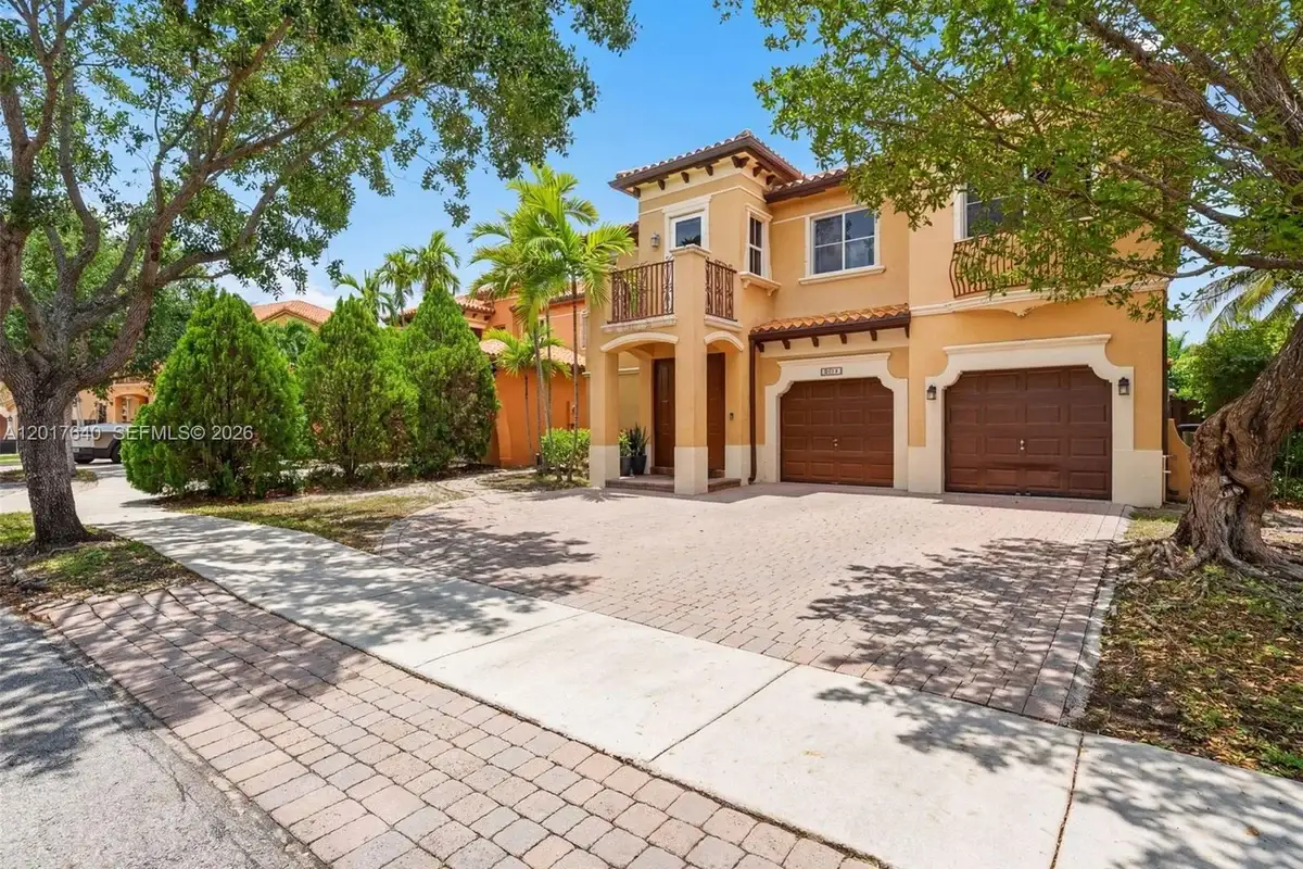 2631 SW 153rd Path, Miami: photo 1 of 33